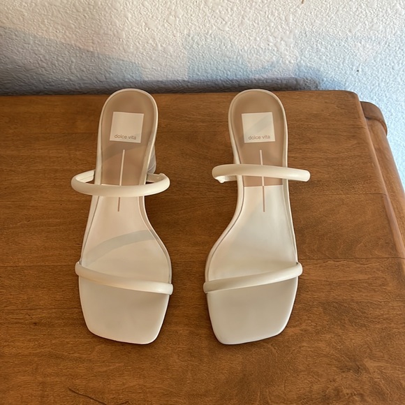 Dolce Vita Ivory Stella Heels - Picture 3 of 7